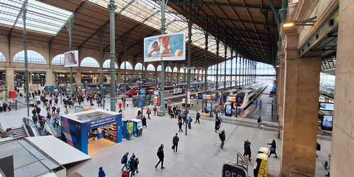 Quai Transversal - Hall Principal